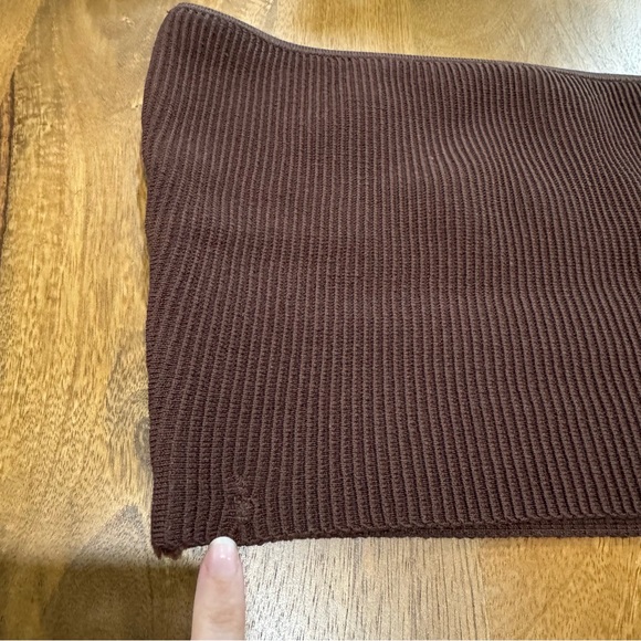 Babaton Ribbed Knit Sculpt Tube Top - Picture 7 of 10